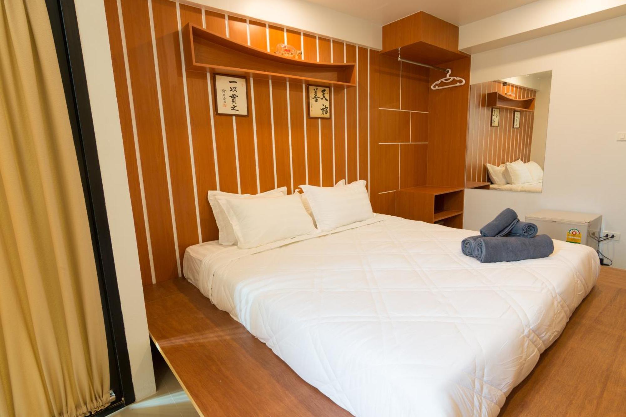 Апарт отель 2 Feel Bed Station Удон-Тхани Экстерьер фото