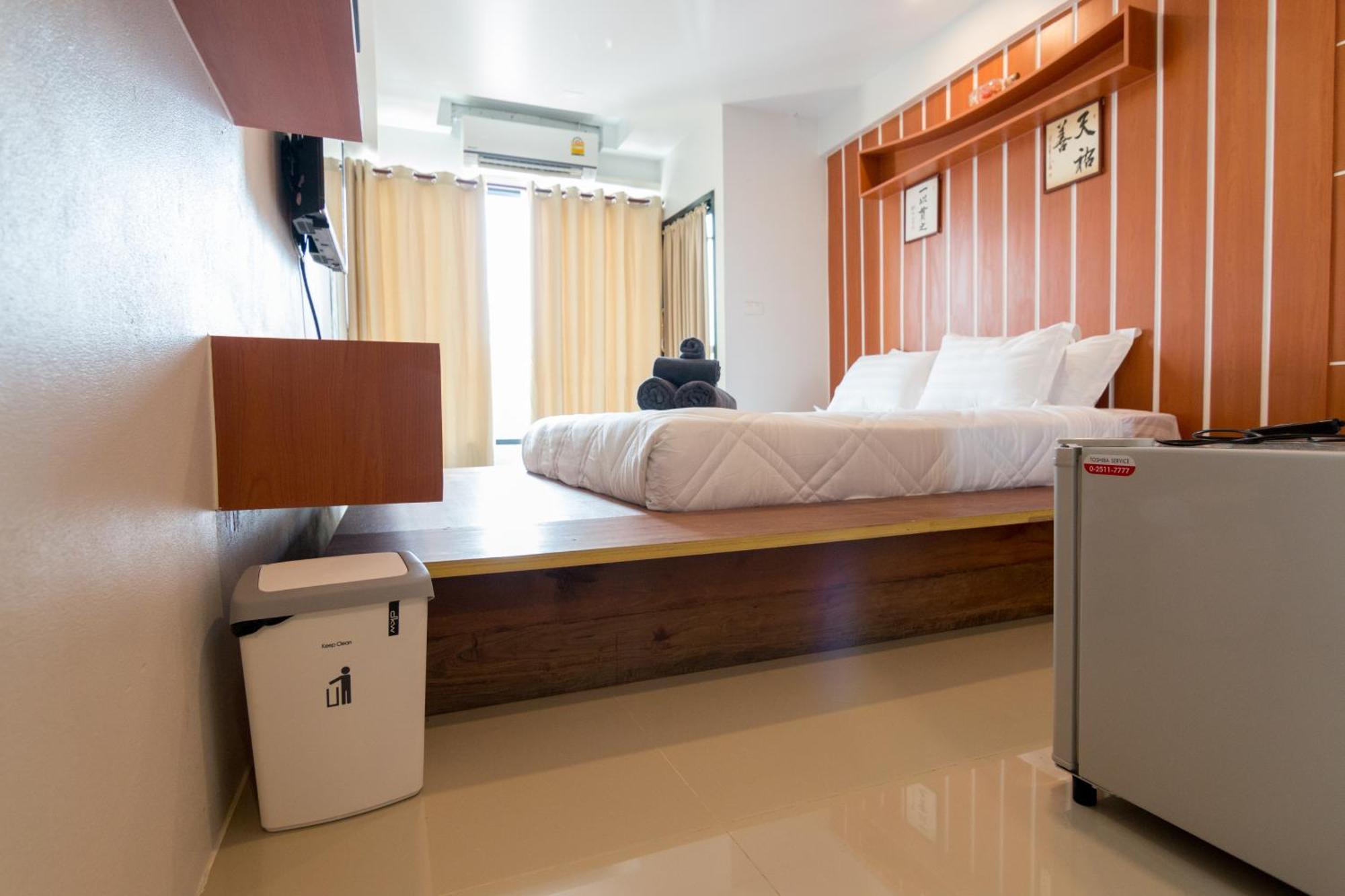 Апарт отель 2 Feel Bed Station Удон-Тхани Экстерьер фото